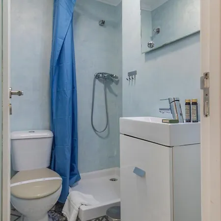Charming & Cozy - Alfama | By Airnest דירה ליסבון