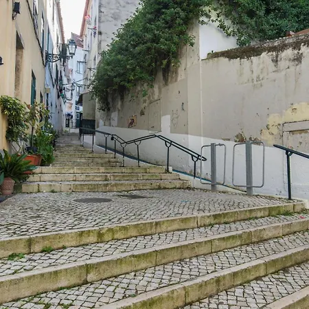 Апартаменты Charming & Cozy - Alfama | By Airnest *