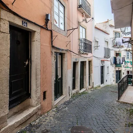Apartment Charming & Cozy - Alfama | By Airnest *