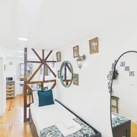 דירה Charming & Cozy - Alfama | By Airnest ליסבון